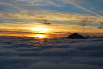Grintovec je najvišji vrh Kamniško-Savinjskih Alp.
