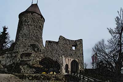 Grad Žovnek že vrsto let lepo obnavljajo, saj so bile razvaline prvotno prebivališče Celjskih grofov.