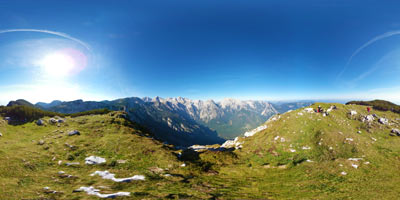 Kompotela je razgleden vrh na vzhodnem obrobju gora visoko nad dolino Kamniške Bistrice.