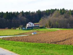 machova-pot-66